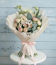 Букет цветов из:  Розы и Лизиантусы в Гремячево