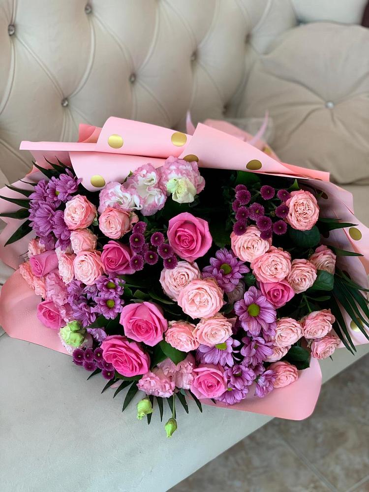 Букет цветов из: Хризантемы, Розы и Лизиантусы в Гремячево