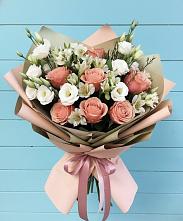 Букет цветов из:  Розы, Альстромерии и Лизиантусы в Гремячево