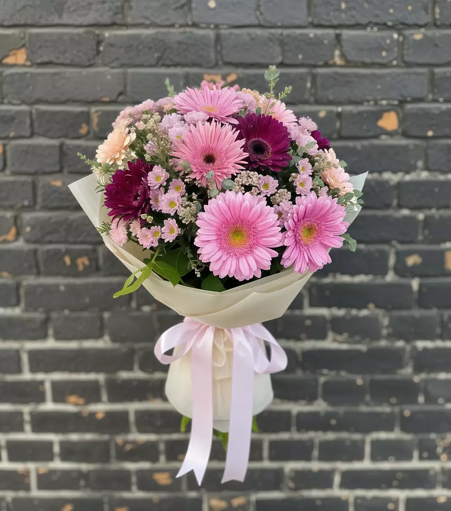Букет цветов из: Герберы и Хризантемы в Гремячево