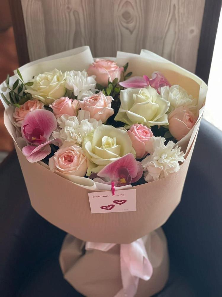 Букет цветов из: Орхидеи, Розы и Гвоздики в Гремячево