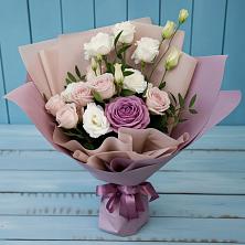 Букет цветов из:  Розы и Лизиантусы в Гремячево