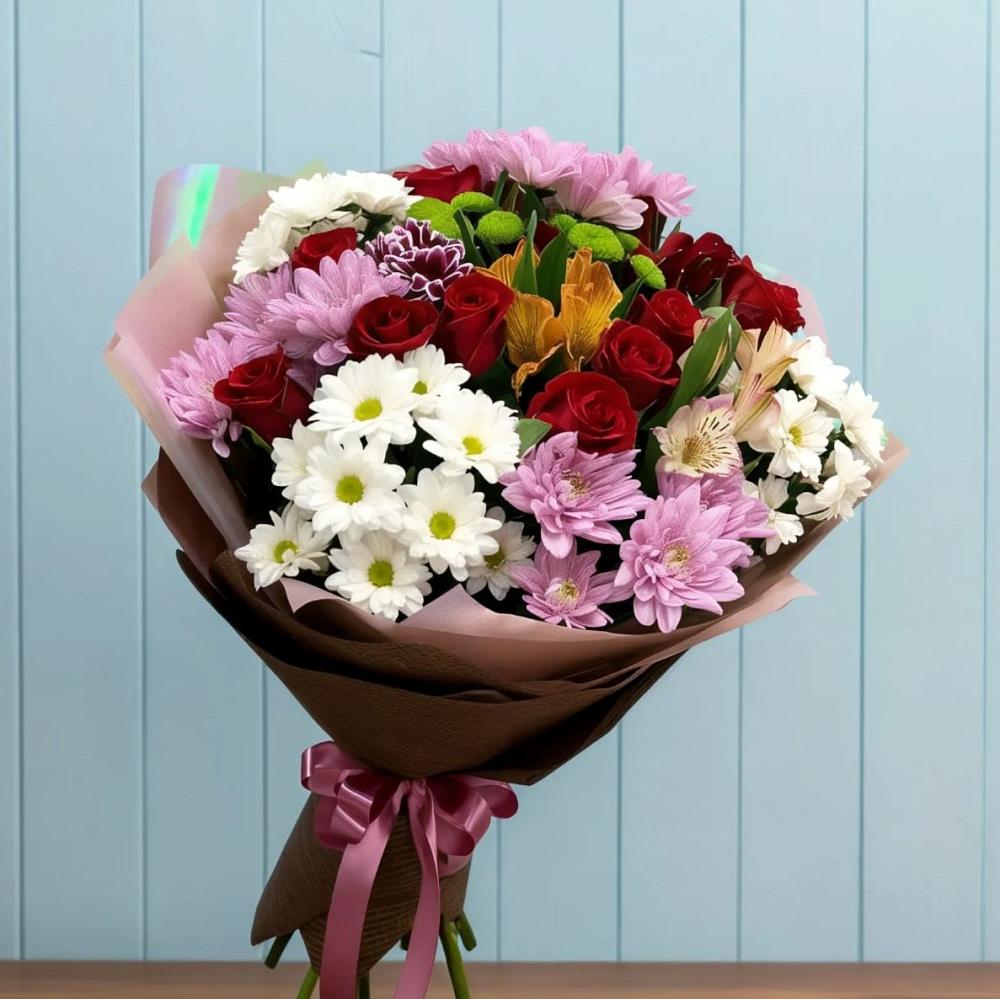 Букет цветов из: Розы, Хризантемы и Альстромерии в Гремячево