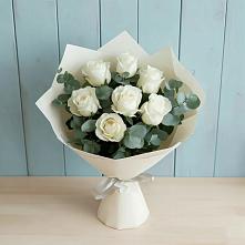 Букет Белые розы в Эвкалипте в Гремячево